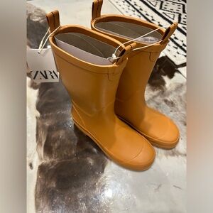 Zara rain boots